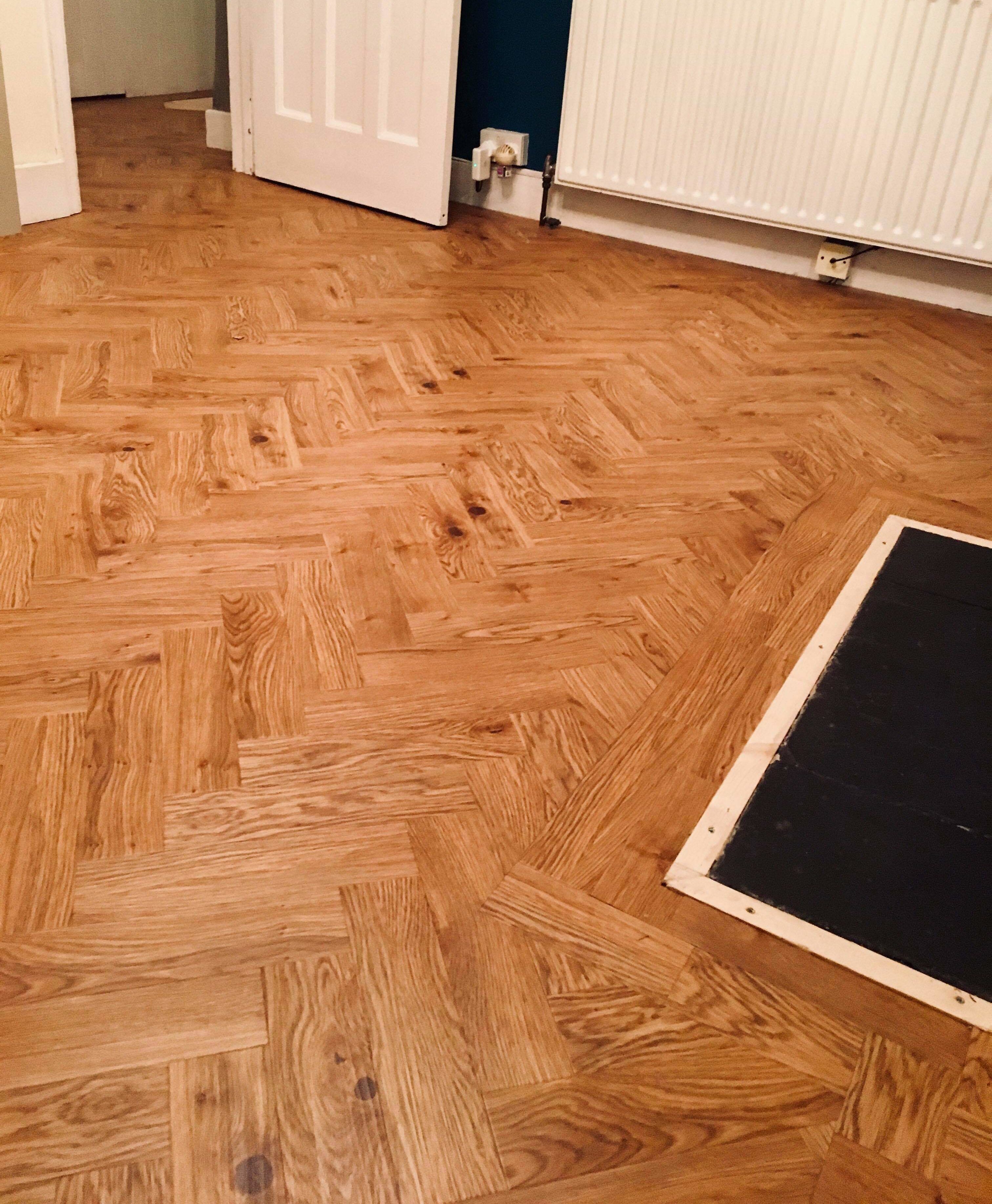 Case Study – Country House Oak LVT – Portslade